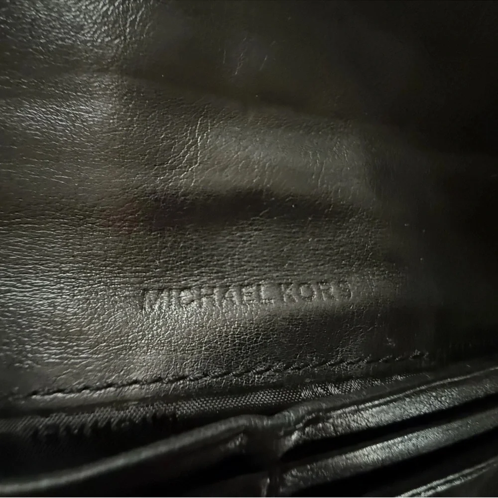 Michael Kors Monogram Austin Flat Continental Signature Wallet in Black